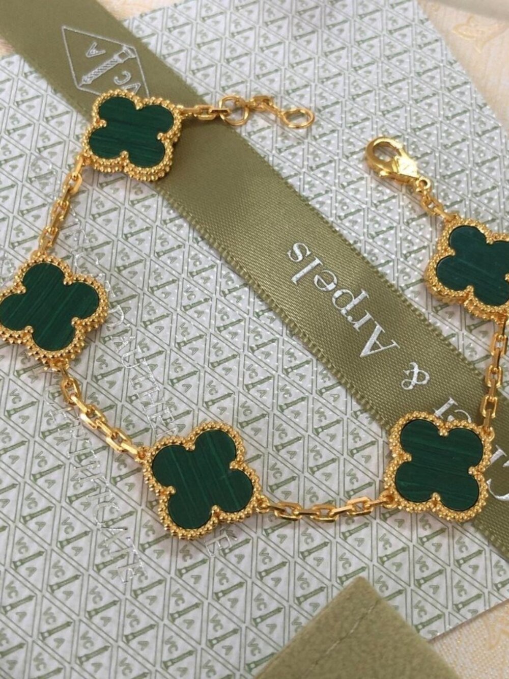 Brand new - Vintage Alhambra bracelet, 5 motifs